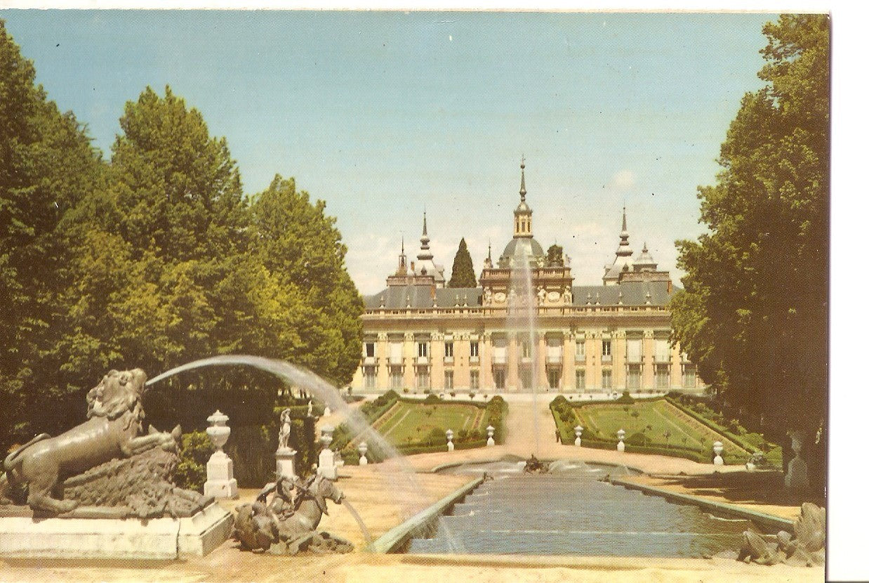 Postal 038222 : La Granja de San Ildefonso (Segovia). Palacio desde el Templete de las Tres Gracias