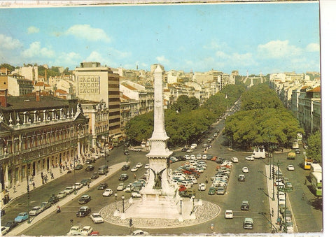 Postal 038353 : Lisboa - Portugal. Place Restauradores et Avenue Liberdade