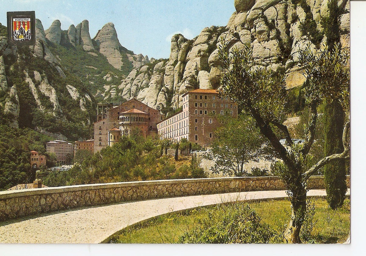 Postal 038436 : Montserrat. El Monasterio y los picos de Sta. Magdalena