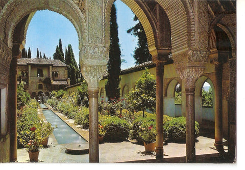 Postal 038717 : Granada. Generalife. Arcadas Patio Acequia