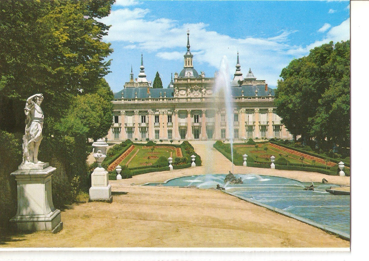 Postal 038731 : La Granja de San Ildefonso (Segovia). Palacio desde el Templete de las Tres Gracias