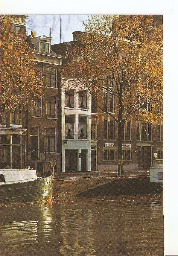 Postal 038822 : Amsterdam/Holland Singel met kleinste huisje van Amsterdam (nr7)