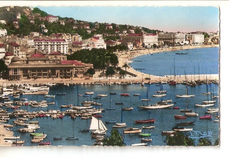 Postal 039429 : Cannes. Le Port et la Croisette. La Cote dAzur
