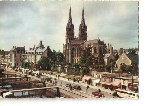 Postal 039545 : Quimper. La Cathedrale datant des XIII et XV s.
