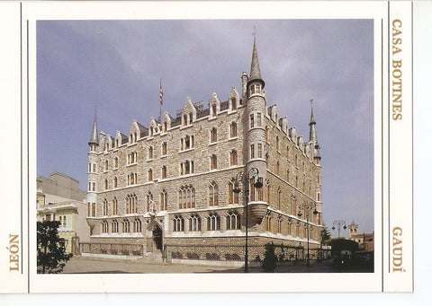 Postal 039656 : Casa Botines - Leon. Finales del s. XIX Antoni Gaudi