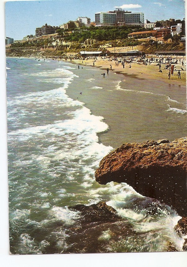 Postal 039762 : Tarragona. Playa del Milagro al fondo el Hotel Imperial Tarraco