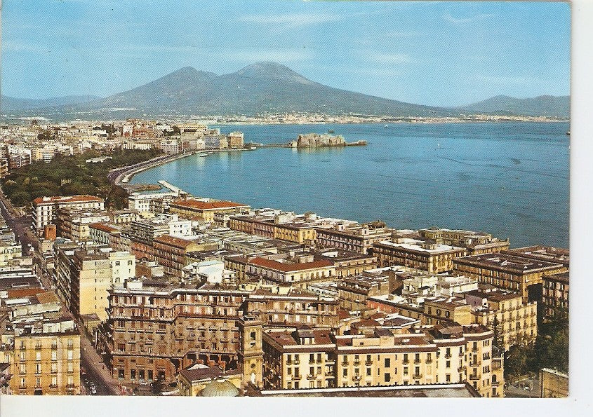 Postal 039807 : Naples. View of Naples and Vesuvius