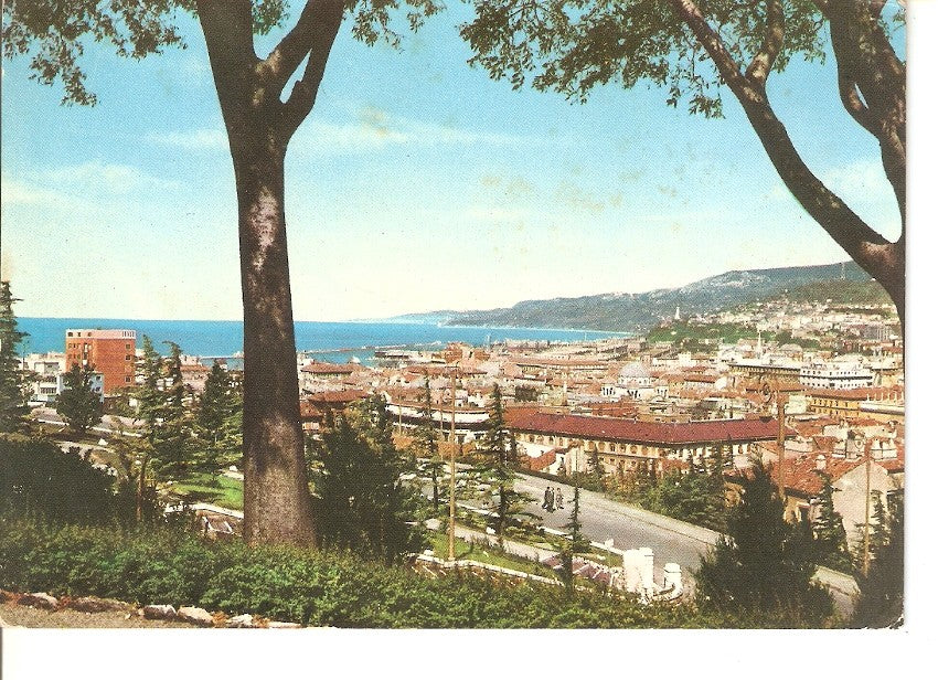 Postal 040507 : Trieste. Panorama seen form the Montuzza