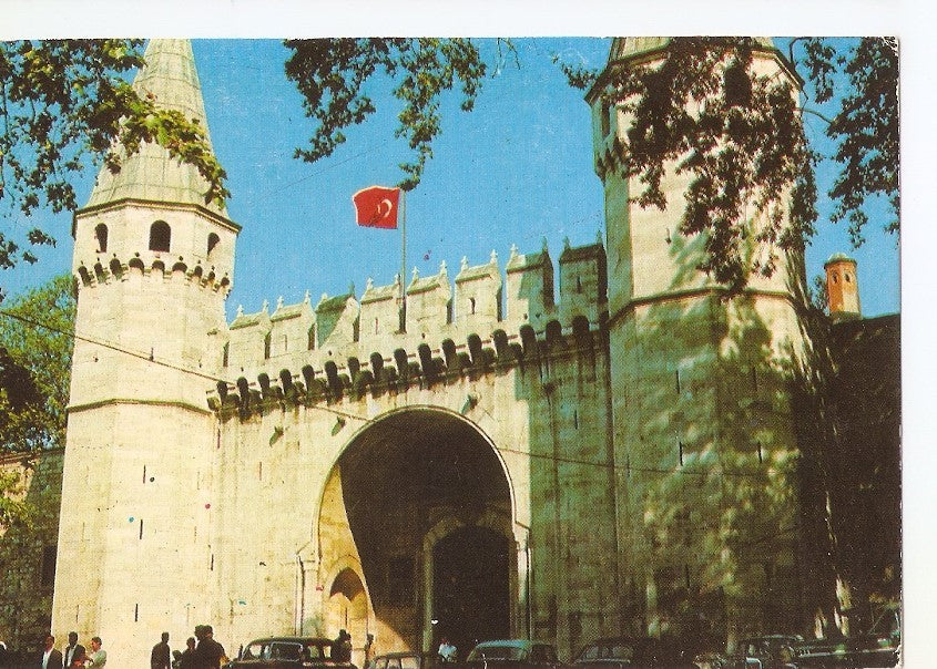 Postal 040576 : Cannon Gate Palace Museum Istanbul