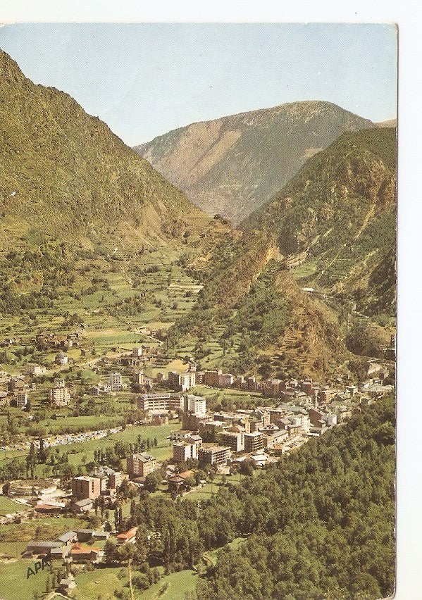 Postal 040850 : Valls dAndorra. Vue Panoramique sur Les Escaldes et la Vallee
