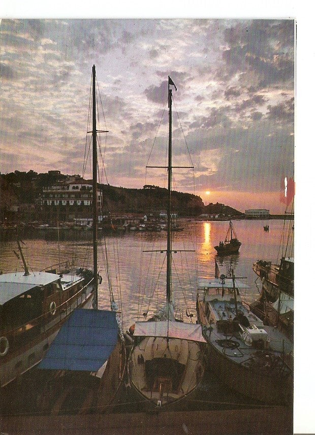 Postal 040975 : Arenys de Mar. Salida del sol
