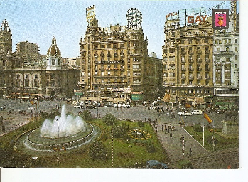 Postal 041050 : Valencia. Plaza del Caudillo en dia de fallas. Vista nocturna