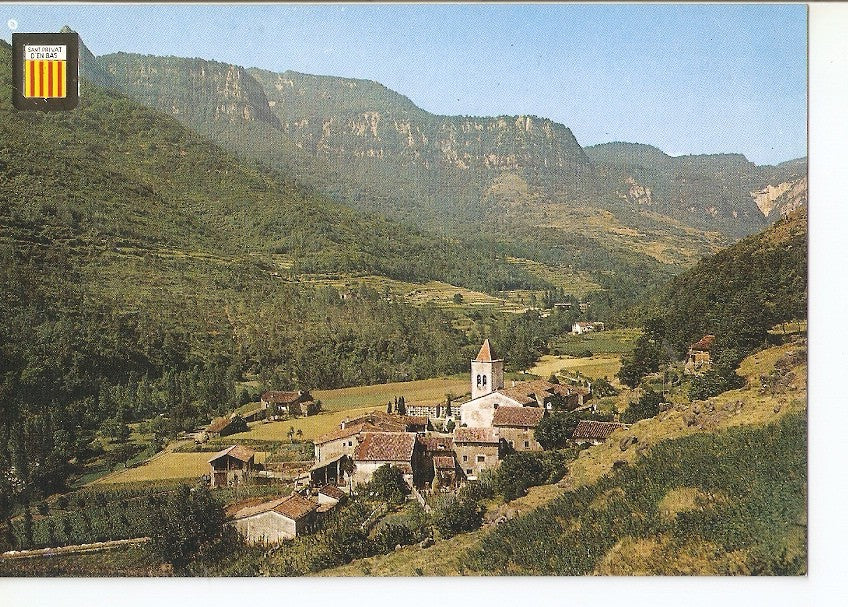 Postal 041057 : Sant Privat den Bas. Girona. Pirineu Catala. Al fons Santa Magdalena. Puigsacalm