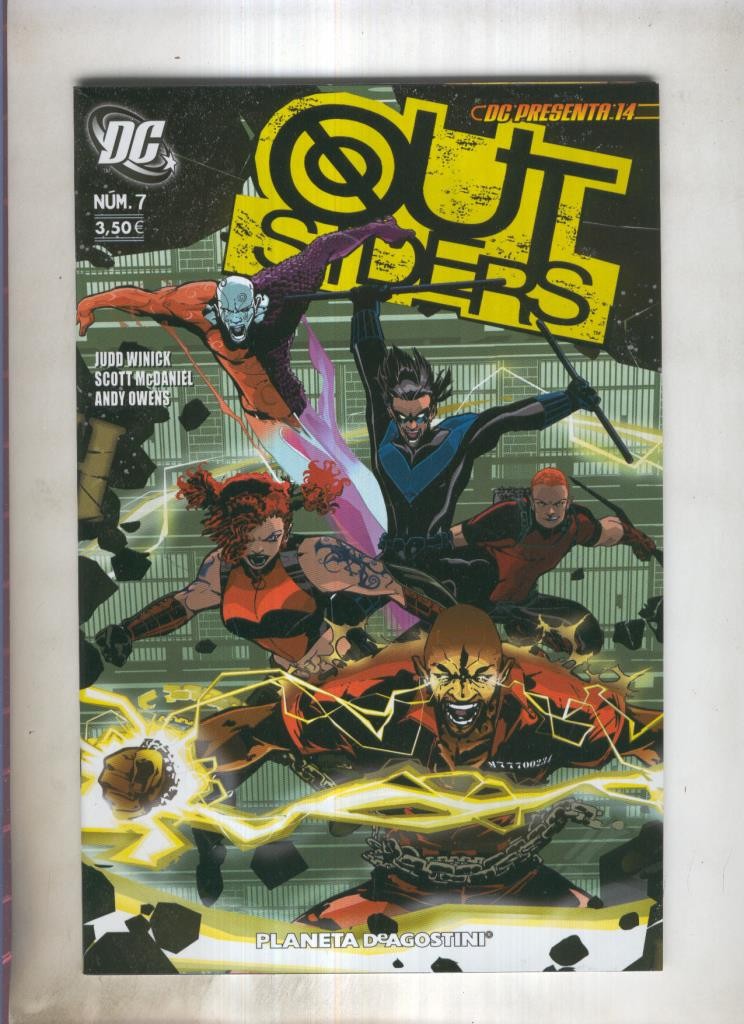 DC presenta numero 14: Out Siders numero 07