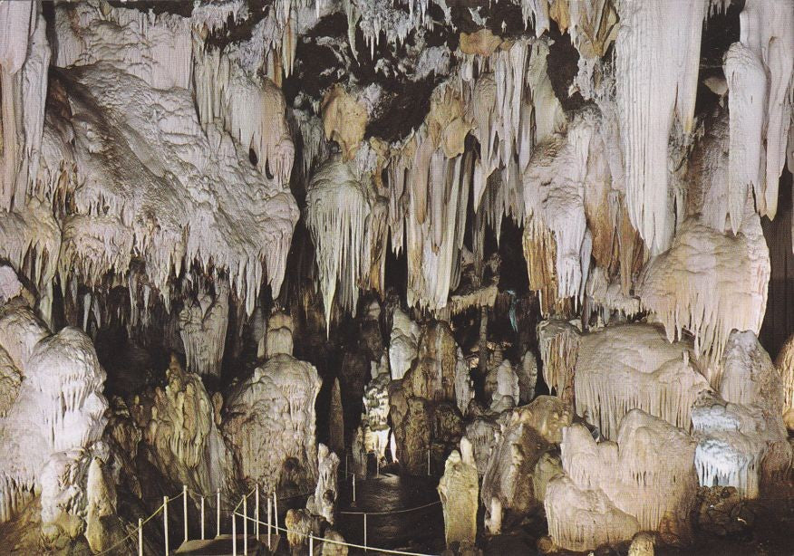 Postal 60506. Gruta del AGUILA. Arenas de San Pedro (Avila)