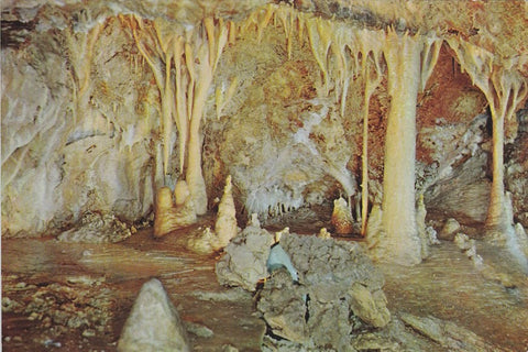 Postal 60522. Cueva de Genova teatrillo. (Mallorca)