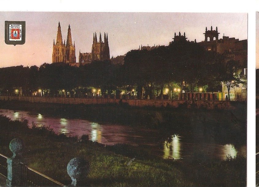 Postal 044390 : Burgos. Rio Arlanzon y Catedral. Anochecer