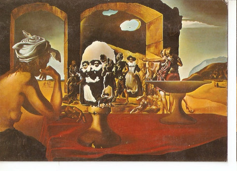 Postal 044424 : Teatro Museo Dali Figueras. Mercado de Esclavos con el busto invisible de Voltaire