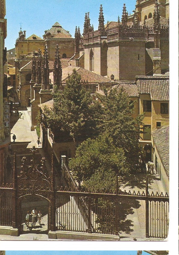 Postal 044485 : Granada. Fachada Capilla Real