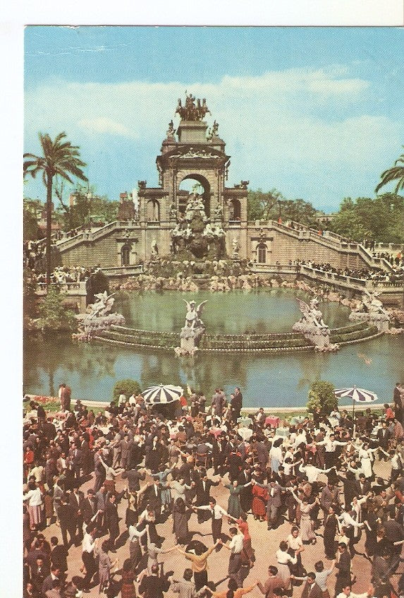 Postal 044523 : Barcelona. Sardanas en el Parque de la Ciudadela