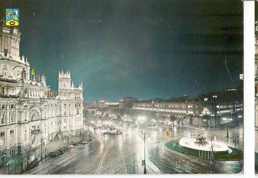 Postal 044665 : Madrid. La Cibeles y Paseo del Prado. Vista nocturna