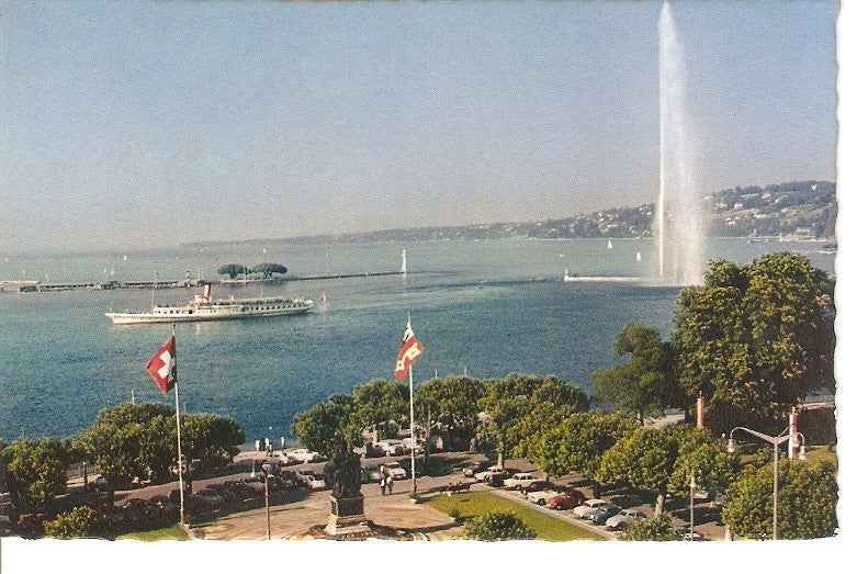 Postal 044859 : La Rade et le Jet dEau depuis le Grand Quai
