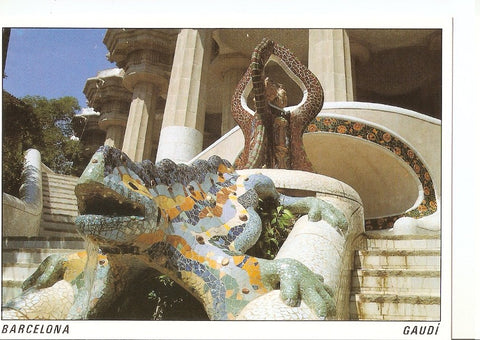 Postal 044921 : Barcelona. Parque Guell A. Gaudi