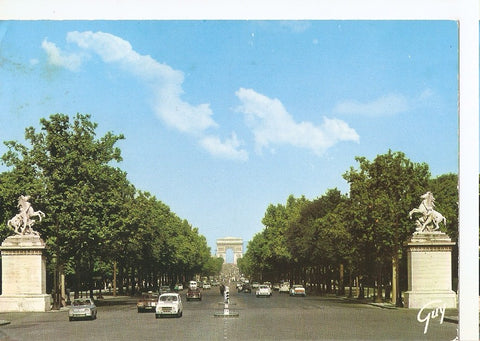 Postal 044948 : Lavenue des Champs-Elysees vers larc de triomphe de lEtoile