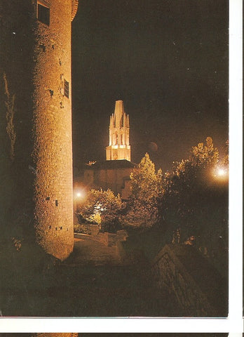 Postal 044954 : Gerona. Paseo Arqueologico. Al fondo. San Felix. Vista nocturna
