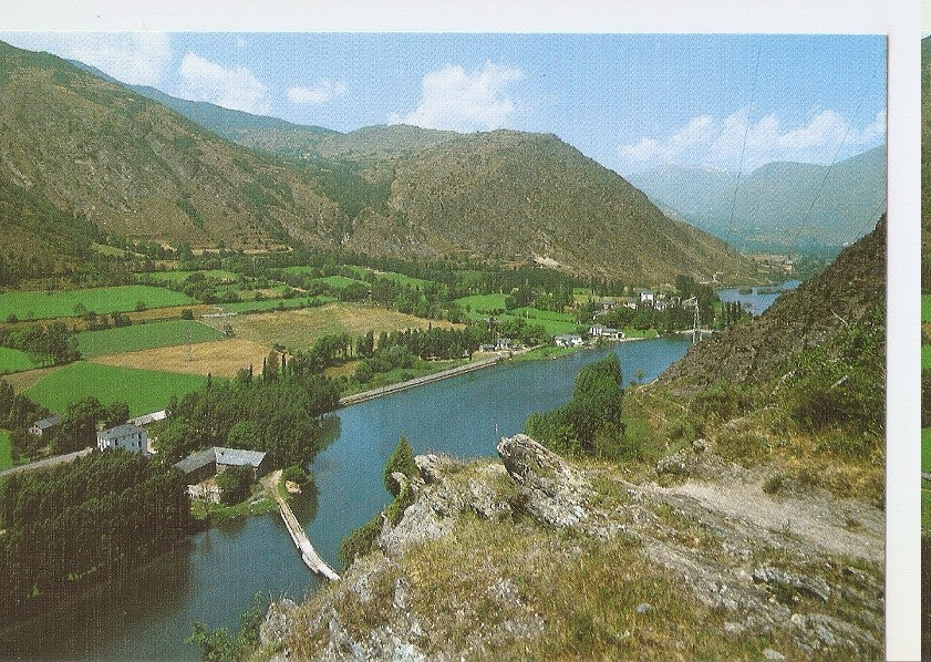 Postal 045151 : Pirineu Catala. El Pallars - La Guingueta al Fondo Vall de Aneu