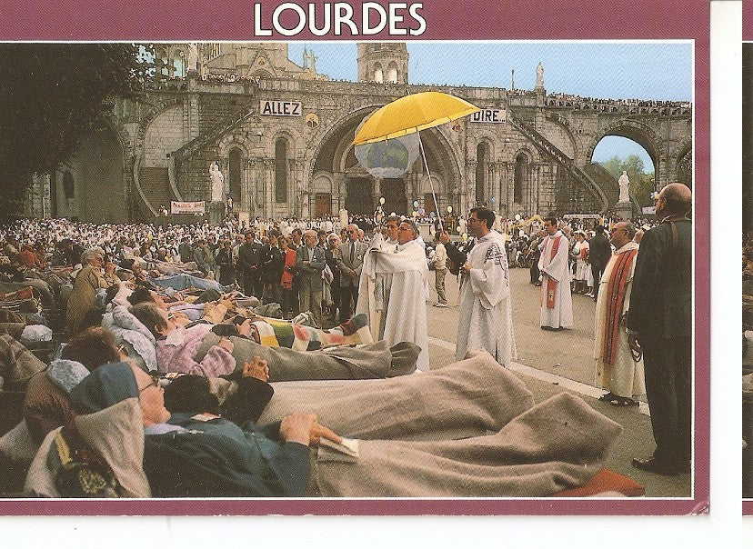 Postal 045377 : Lourdes. The Blessing of the Sick