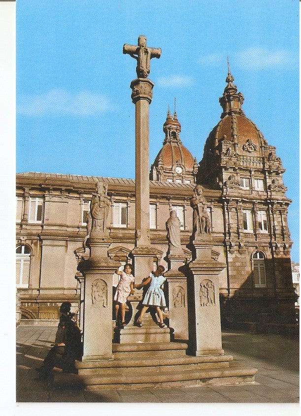 Postal 045384 : La Coruña. Detalle del Ayuntamiento y Crucero