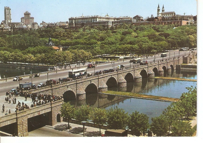 Postal 045417 : Madrid. Puente de Segovia sobre el rio Manzanares