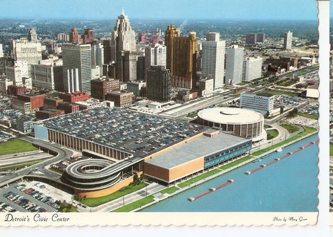 Postal 045520 : Detroits Civic Center. Michigan