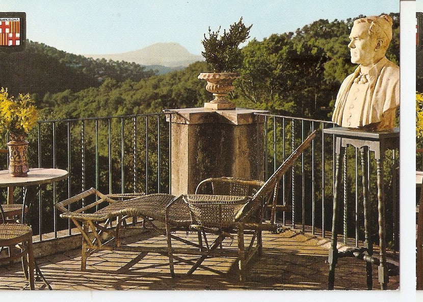 Postal 045899 : Galeria donde descansaba el poeta al fondo Montserrat. Museo de Historia de la Ciudad. Barcelona)