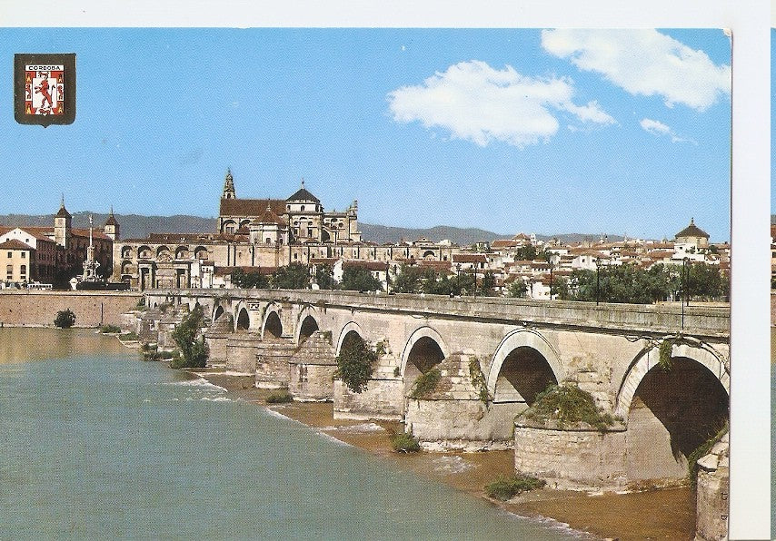 Postal 046114 : Cordoba. Puente Romano. Al fondo vista parcial
