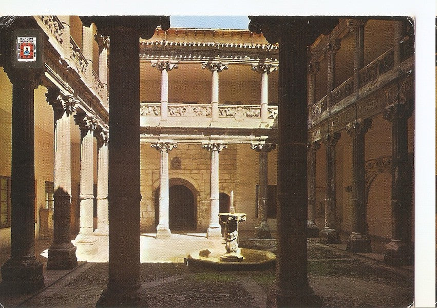 Postal 046361 : Burgos. Museo Arqueologico Provincial Patio Plateresco