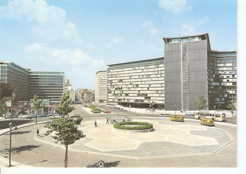 Postal 046498 : Brussel. Square Schuman building of the European Community
