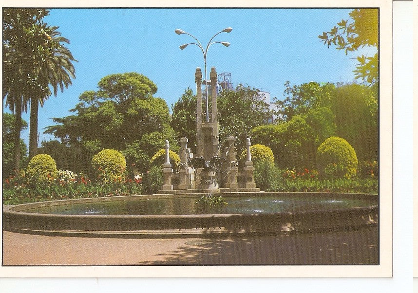 Postal 046515 : La Coruña. Monumento a Concepcion Arenal y jardines Mendez Nuñez