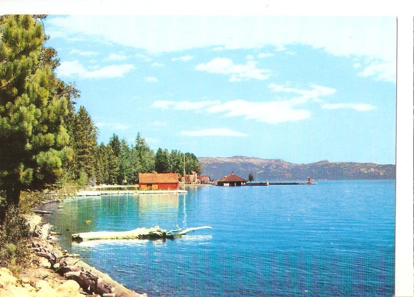 Postal 046578 : Varias casas junto al lago