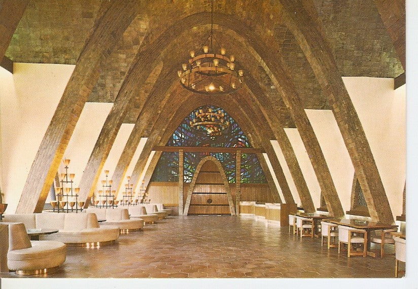 Postal 046654 : Cavas Codorniu. Sala de recepcion Puig y Cadalfach