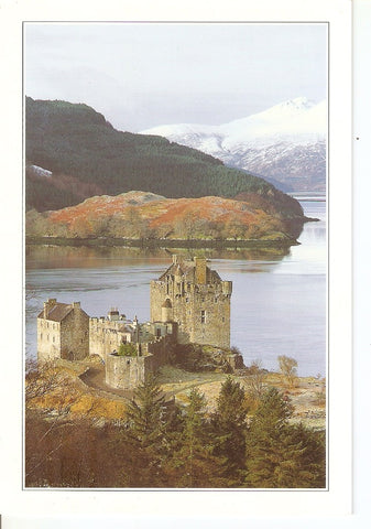 Postal 046774 : Winter Morning Eilean Donan Castle. Wester Ross The Highlands of Scotland