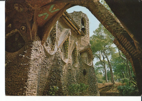Postal-Postcard 17522: GAUDI - Santa Coloma de Farners Iglesia de la Colonia GUELL