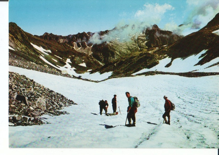Postal-Postcard 17570: BENASQUE - Canal superior de LA PAUL. Ruta Posets. Al fondo Seil de la Baco y Perdiguero