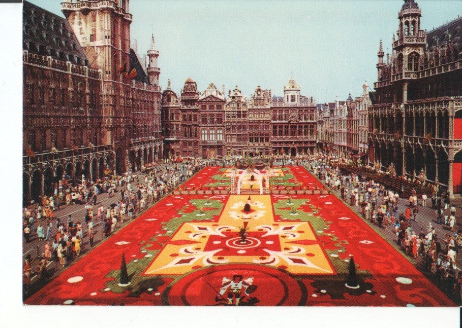 Postal-Postcard 17571: BRUXELLES BRUSSEL - Market Place Flower Carpet