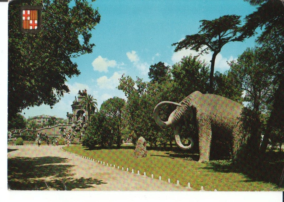 Postal-Postcard 17579: BARCELONA - Mamut en Parque de la Ciutadella