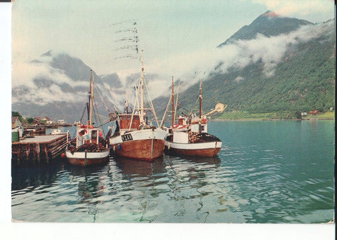 Postal-Postcard 17584: NORWAY BALESTRAND - Puerto de Balestrand