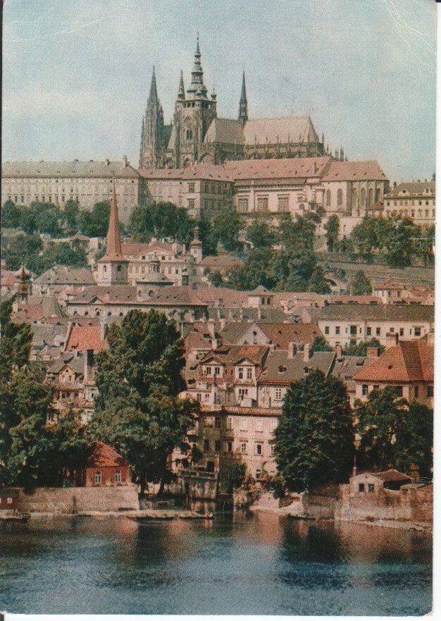 Postal-Postcard 17398: PRAHA - Prague Castle with Mala Strana Quarter