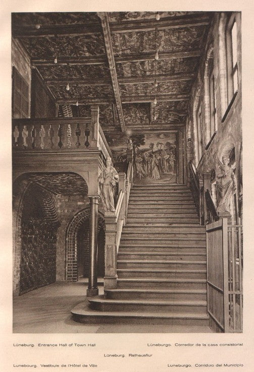 Lamina/Foto KURT HIELSCHE Deuschtland No. 130: LUNEBURG. ENTRANCE OF TOWN HALL