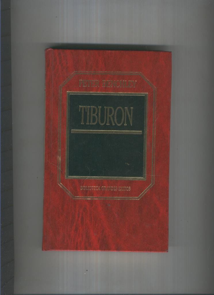 Biblioteca Grandes Exitos numero 048: Tiburon